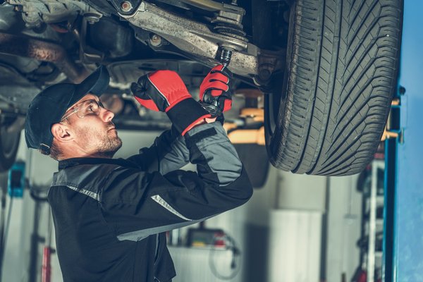 How to Choose the Right Off-Road Suspension Kit for a Jeep Gladiator's Specific Terrain Challenges?