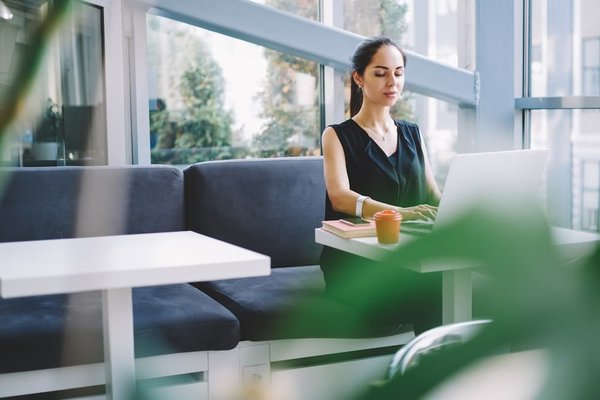 How to Set Up a Functional Telecommuting Workspace in a Multi-Purpose Room?