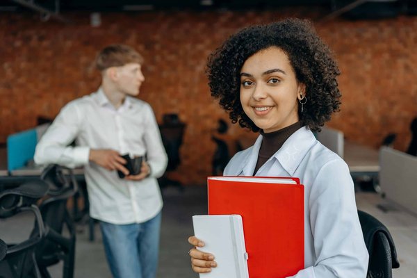 How Can Real Estate Developers Effectively Respond to London's Demand for Affordable Student Housing?