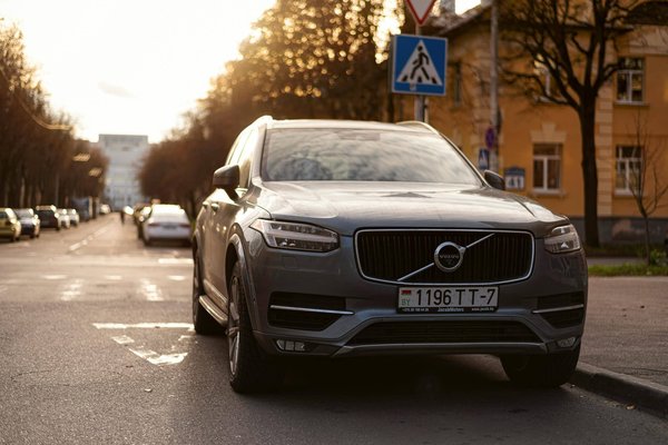 What Are the Most Effective Ways to Enhance the Sound System in a Volvo XC90?